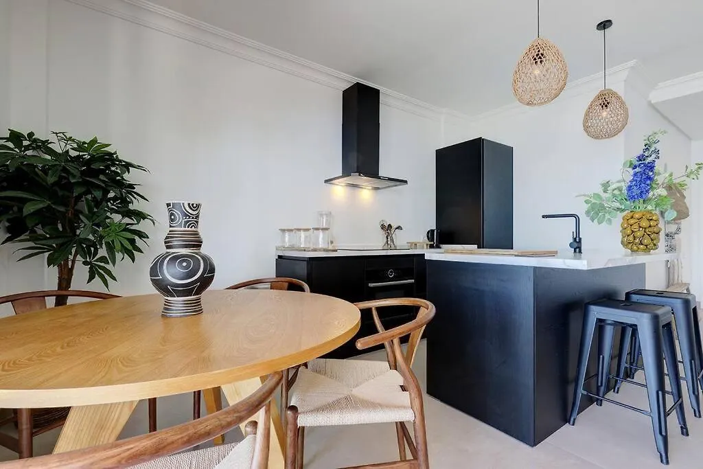 Apartment Cadiz - Gerenoveerd Appartement Met Groot Balkon & Zeezicht Estepona