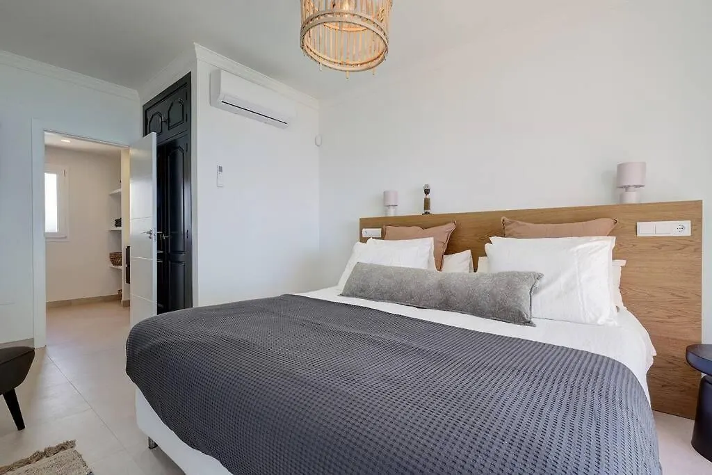 Apartment Cadiz - Gerenoveerd Appartement Met Groot Balkon & Zeezicht 埃斯特波纳 0*,  西班牙