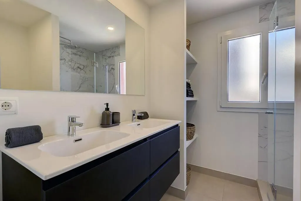 Apartment Cadiz - Gerenoveerd Appartement Met Groot Balkon & Zeezicht 埃斯特波纳