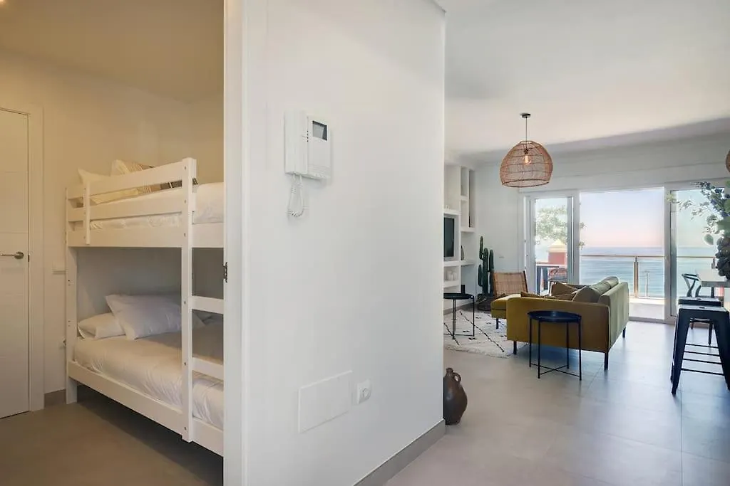 Apartment Cadiz - Gerenoveerd Appartement Met Groot Balkon & Zeezicht Estepona