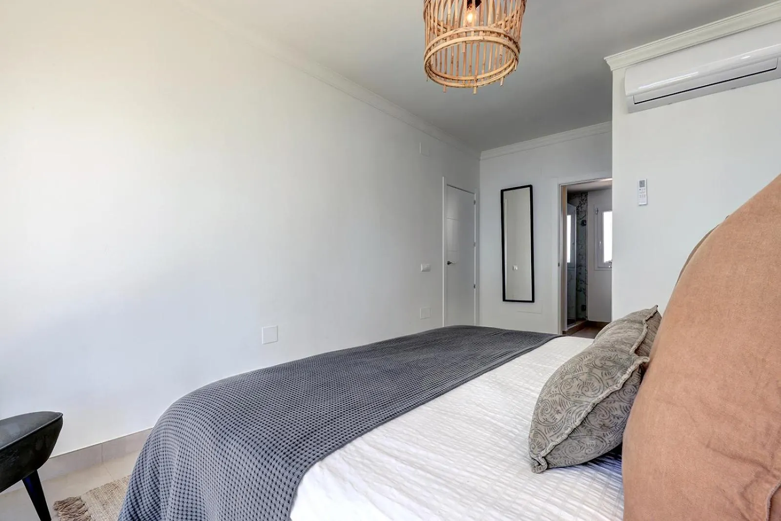 Apartment Cadiz - Gerenoveerd Appartement Met Groot Balkon & Zeezicht 埃斯特波纳 0*,