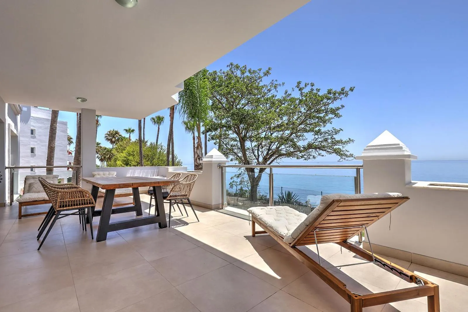 Apartment Cadiz - Gerenoveerd Appartement Met Groot Balkon & Zeezicht 埃斯特波纳