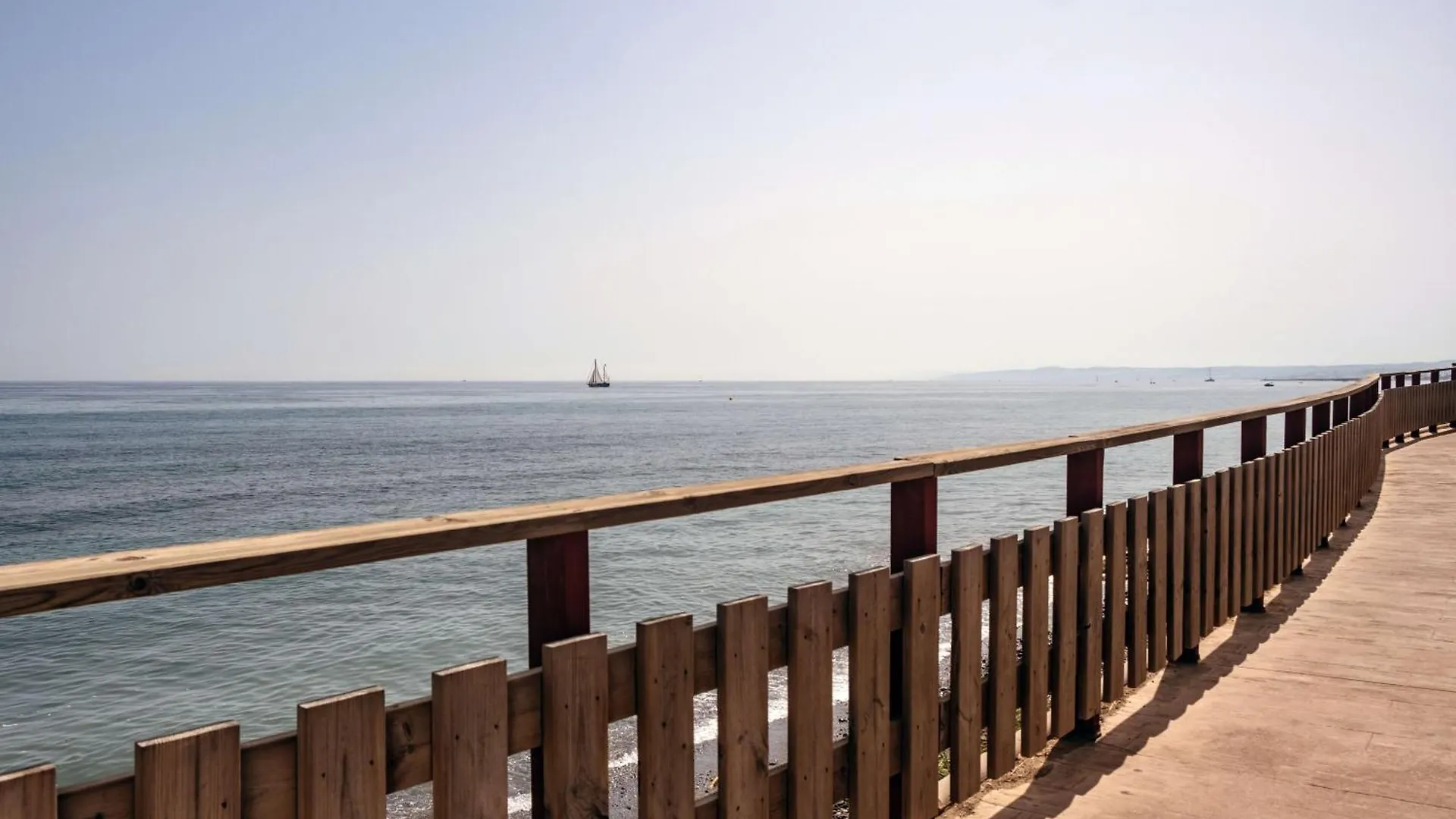 Apartment Cadiz - Gerenoveerd Appartement Met Groot Balkon & Zeezicht 埃斯特波纳 0*,  西班牙